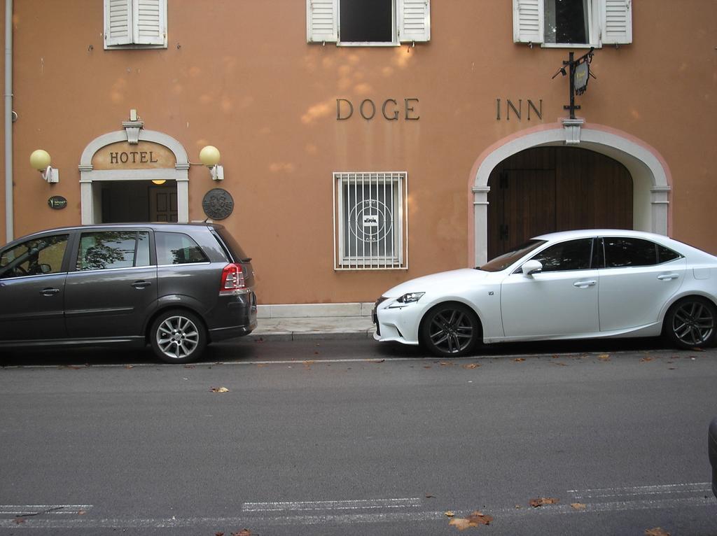 Doge Inn Ronchi dei Legionari Kültér fotó